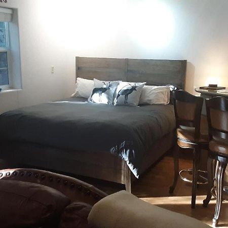 Winterfell Inn - No Xtra Fees, Dogs Ok, King & Queen Suites Arnold Eksteriør bilde