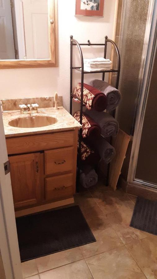 Winterfell Inn - No Xtra Fees, Dogs Ok, King & Queen Suites Arnold Eksteriør bilde